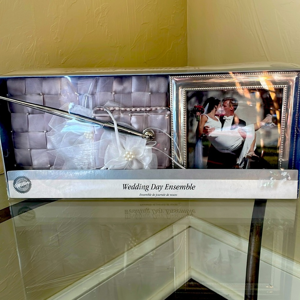 Wilton Wedding Day Ensemble Guest Book Pen, and Silver Frame